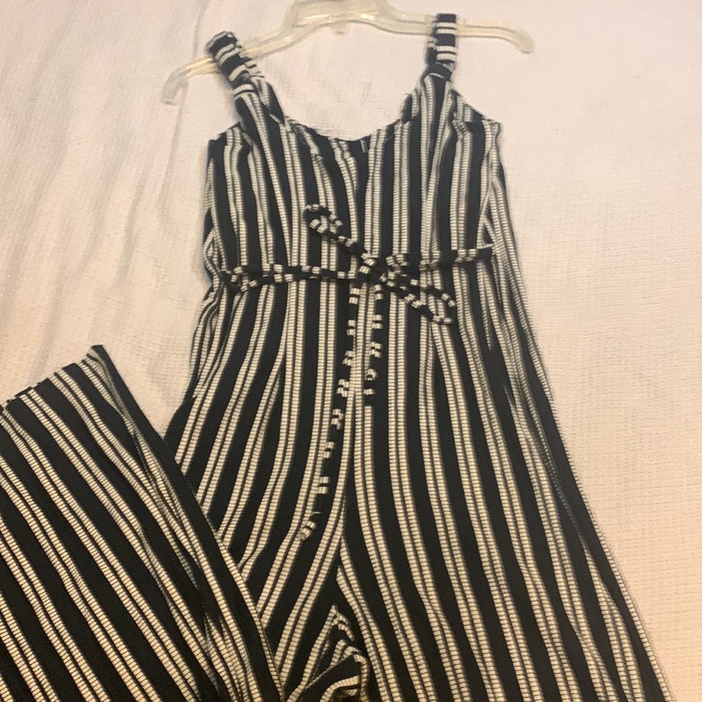 Euc Romper - image 6